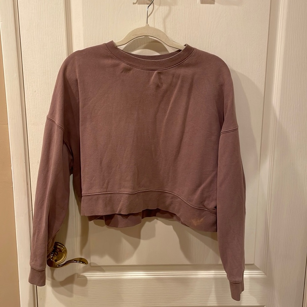 Pink bdg, cropped crew neck sweater